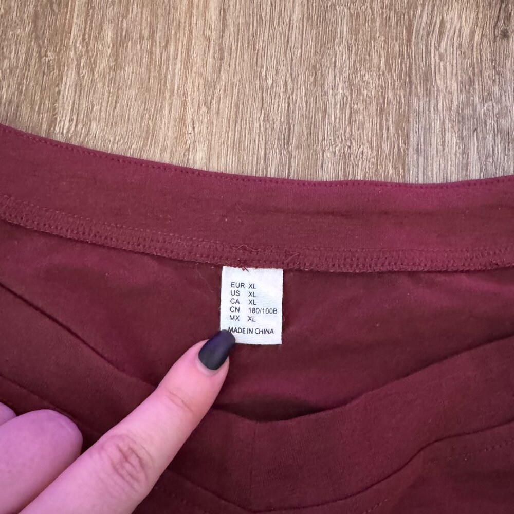 Maroon Jersey Style Crop - Picture 4 of 4